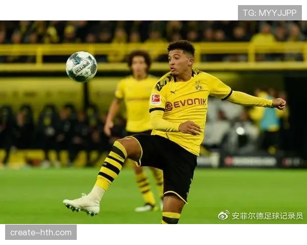 登贝莱 vs 桑乔:多特边锋进攻效率与突破风格对比 登贝莱 vs 桑乔:多特边锋进攻效率与突破风格对比